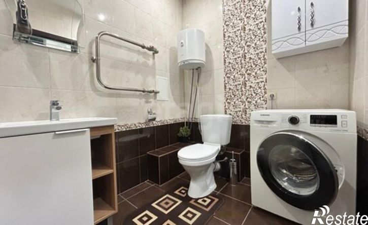 1-комн квартира пр-кт Б.Хмельницкого, 80а,  д. 80а