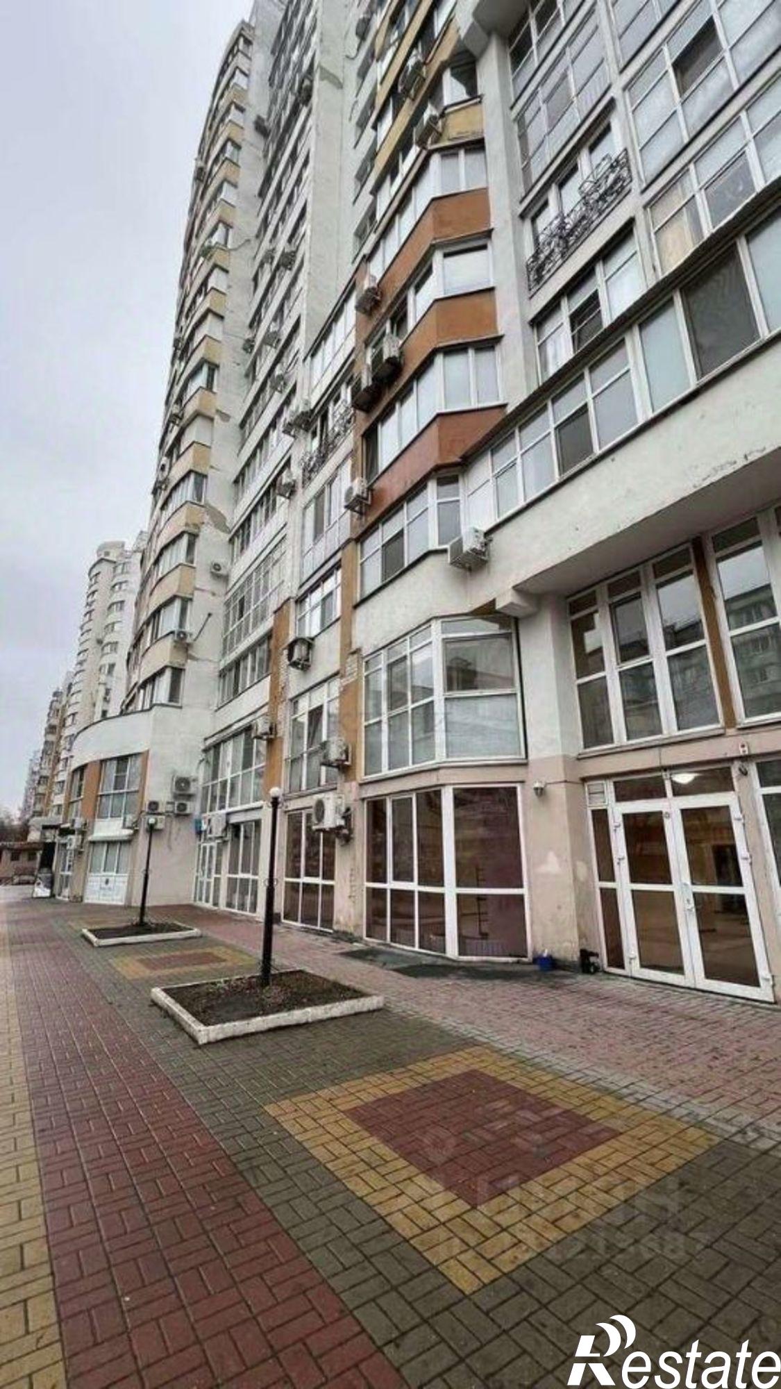 Купить торговое помещение за 15 489 500 рублей на ул Победы, 165