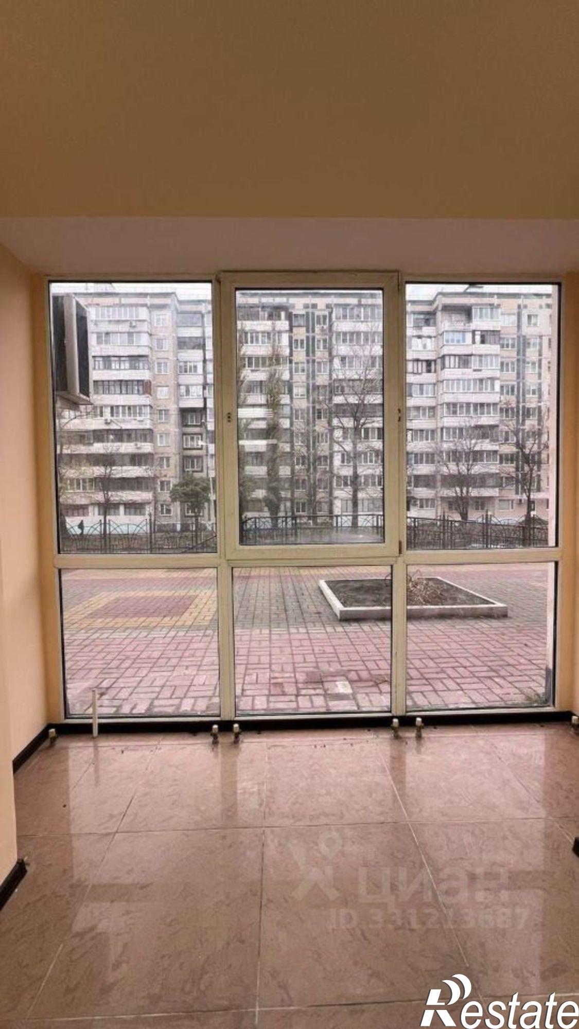Купить торговое помещение за 15 489 500 рублей на ул Победы, 165