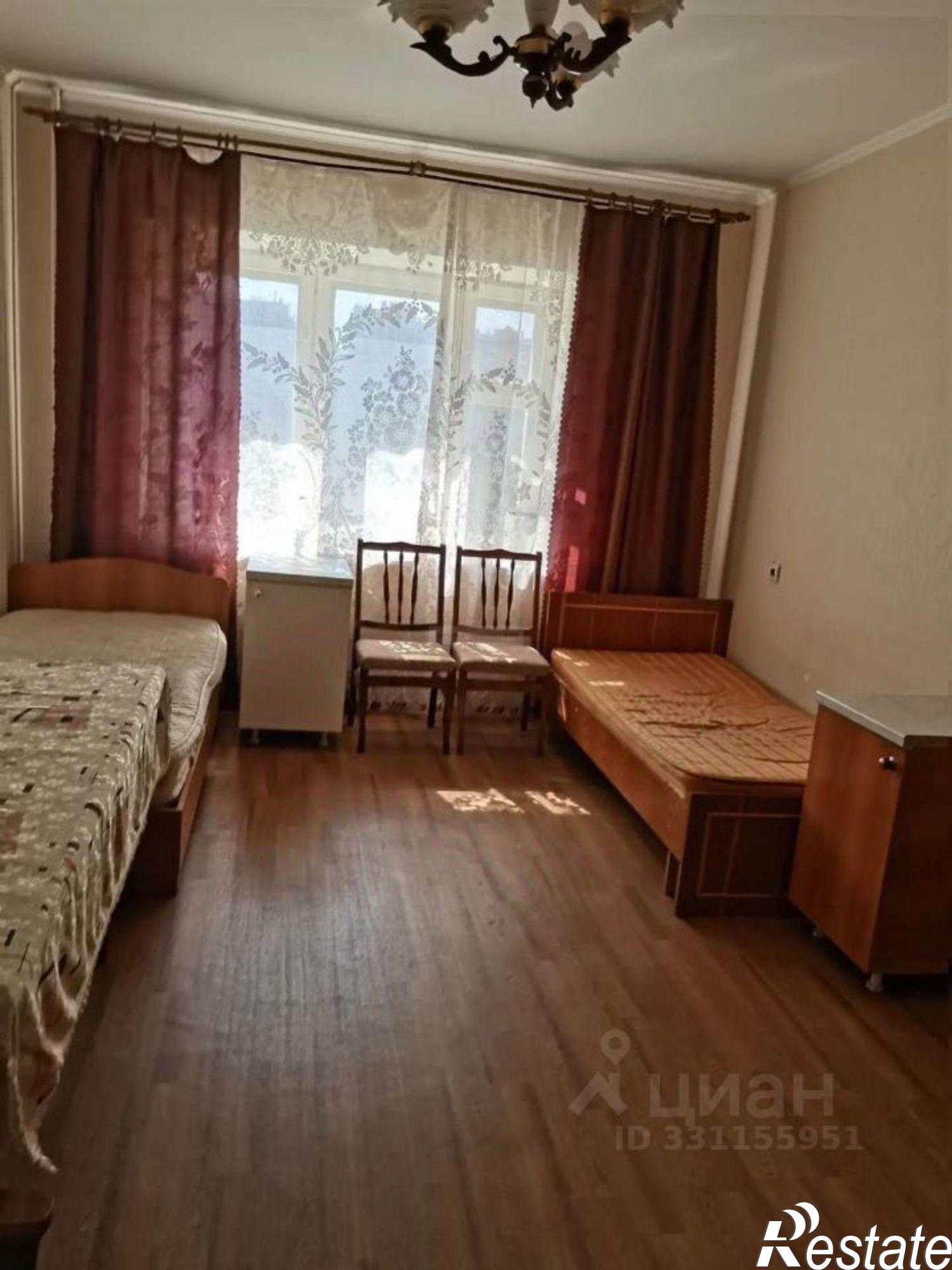 Сдать комнату за 8 500 рублей на улица 60 лет Октября, 2Б