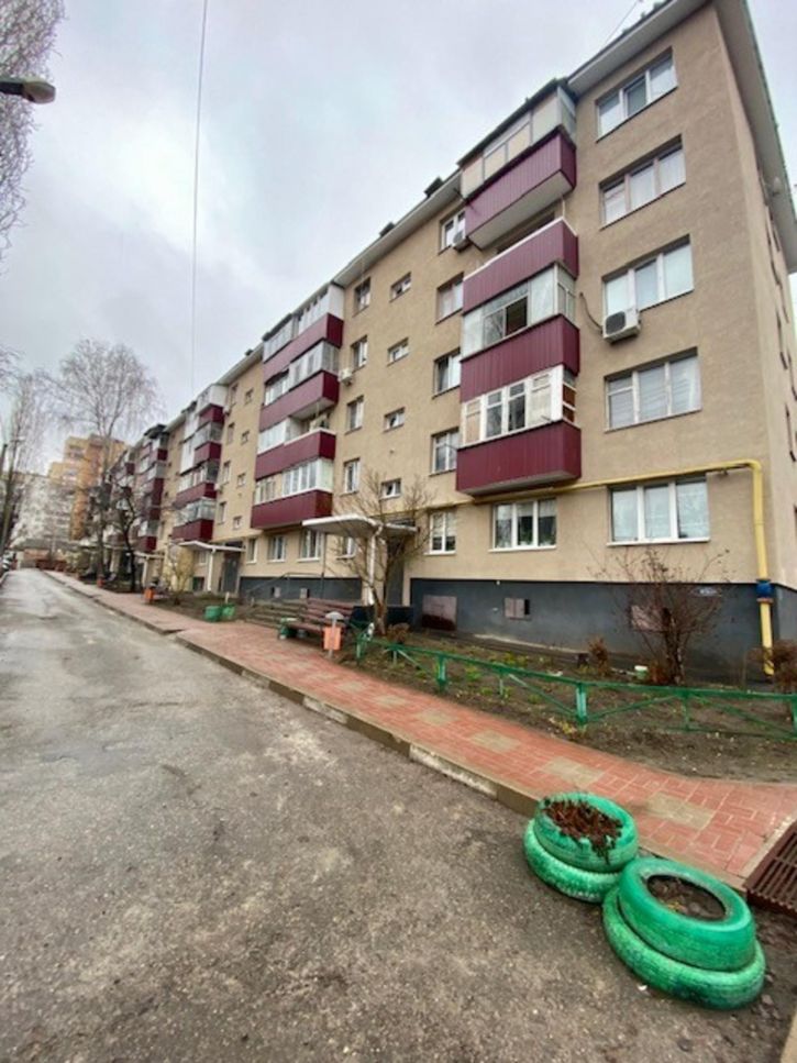 3-комн квартира Николая Чумичова улица, 57