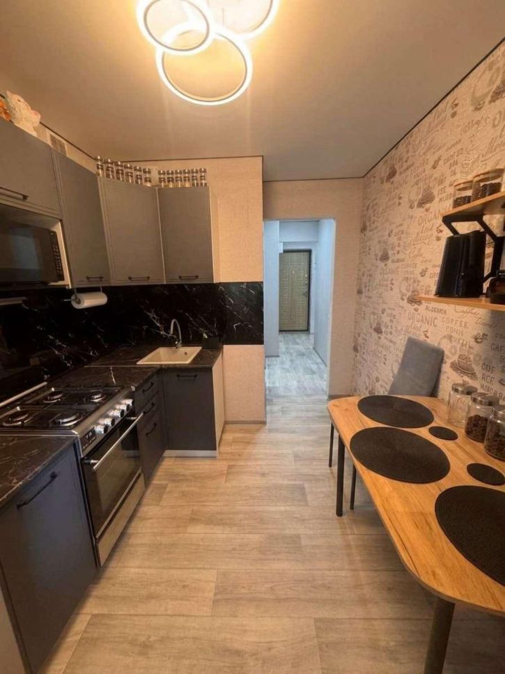 1-комн квартира Попова улица, 68А