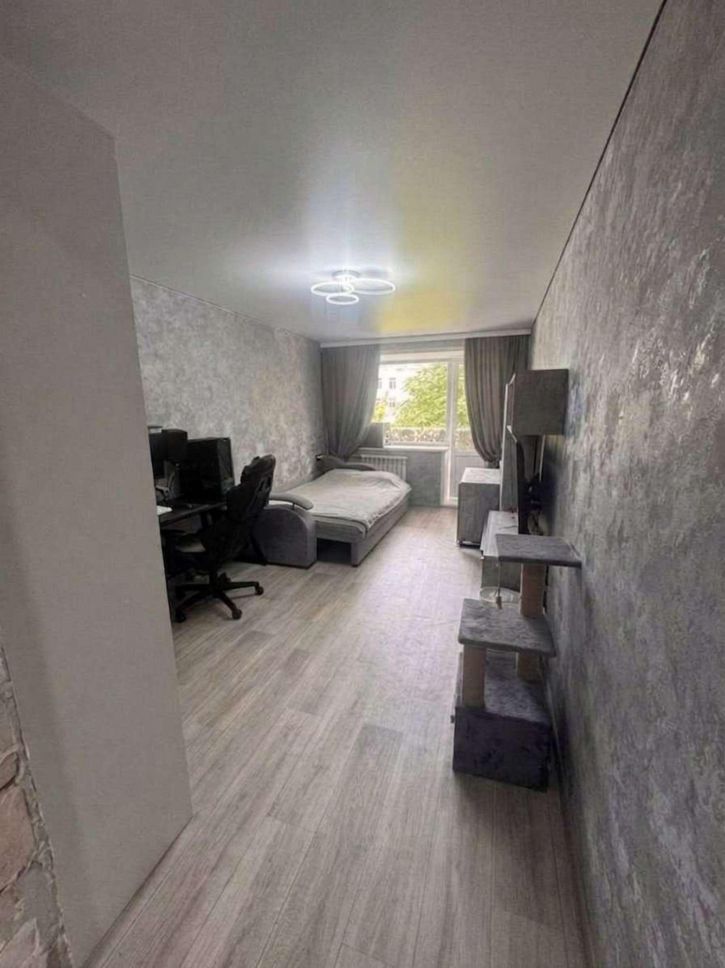 1-комн квартира Попова улица, 68А