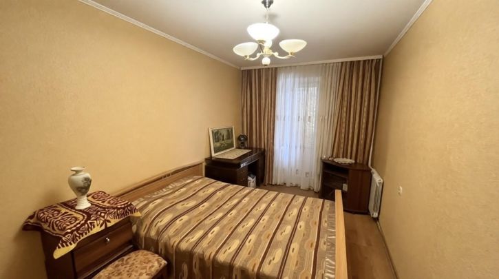 3-комн квартира Белгородского Полка улица, 67