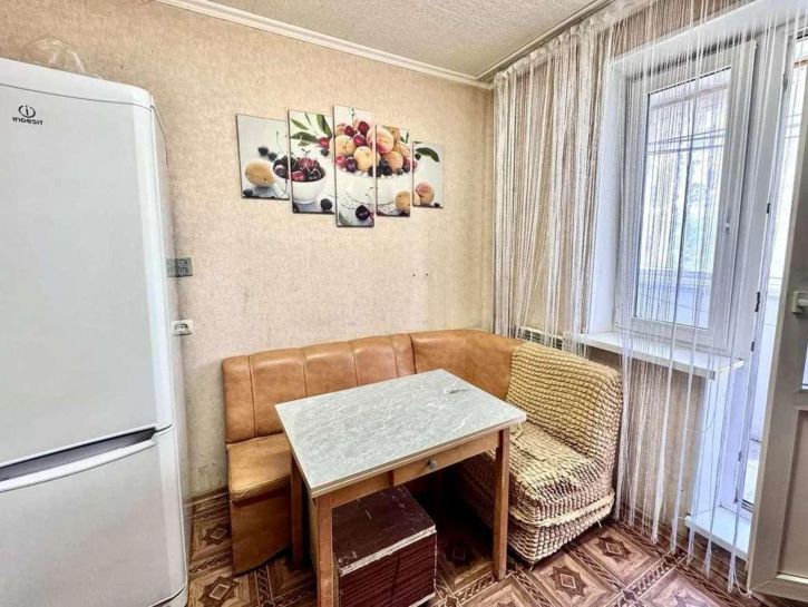 3-комн квартира Конева улица, 19