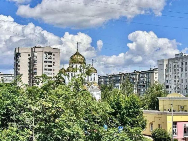 3-комн квартира Конева улица, 19