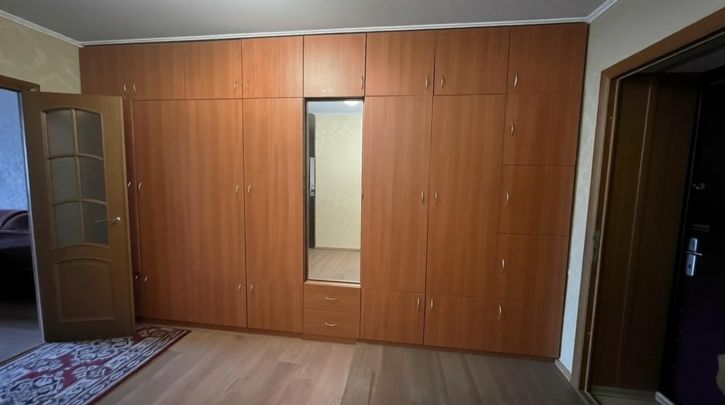 3-комн квартира Белгородского Полка улица, 67