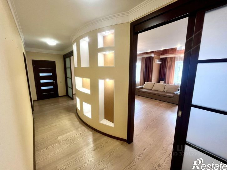 3-комн квартира бульвар Юности, 23,  д. 23
