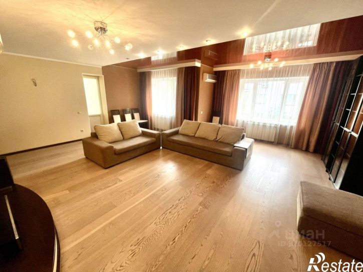 3-комн квартира бульвар Юности, 23,  д. 23