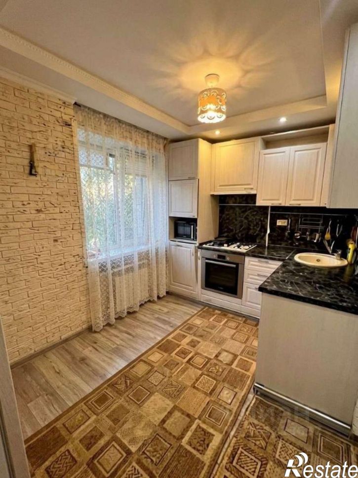 2-комн квартира улица Шершнева, 1,  д. 1