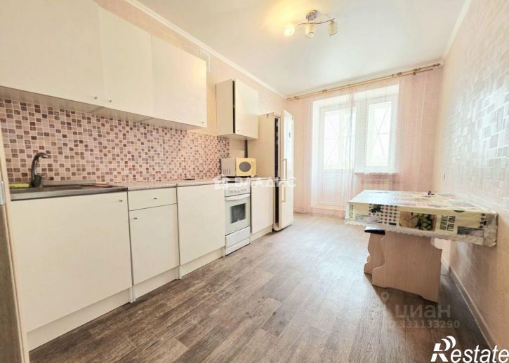 2-комн квартира ул Победы, 165,  д. 165