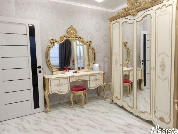 2-комн квартира улица Есенина, 15,  д. 15