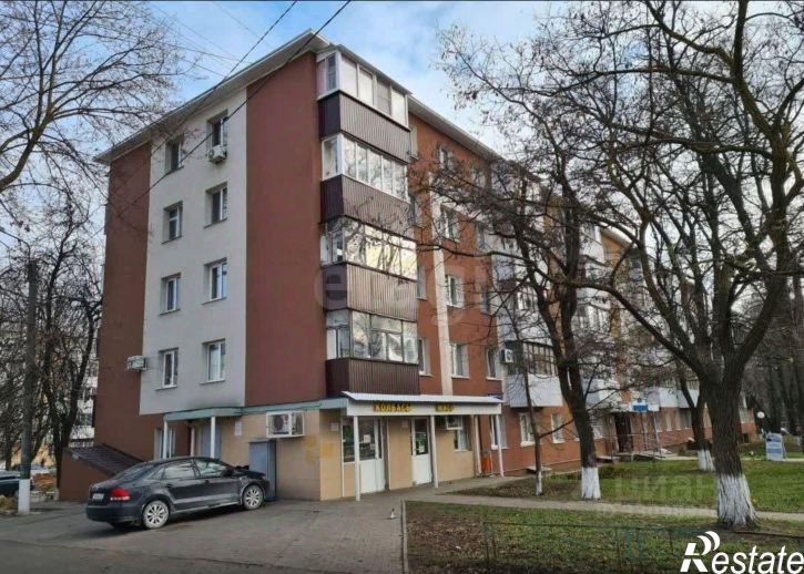 2-комн квартира пр-кт Б.Хмельницкого, 126,  д. 126