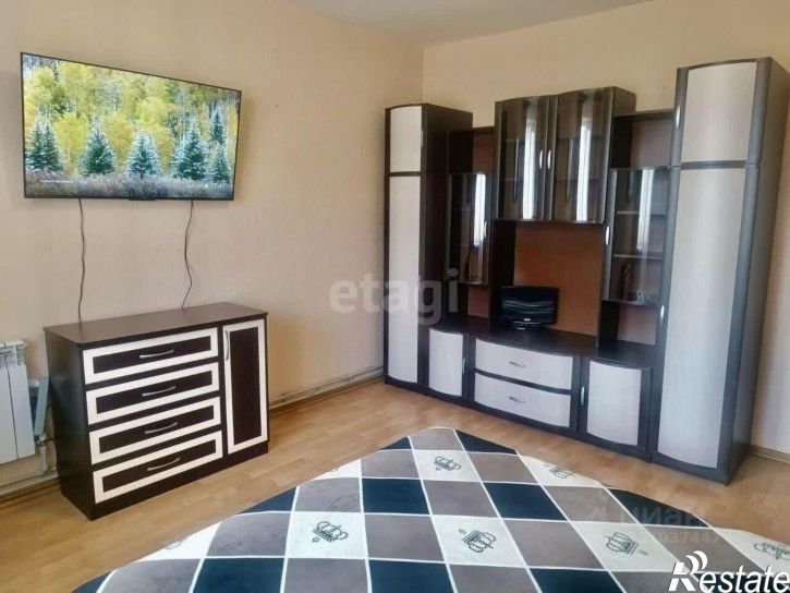4-комн квартира Большетроицкая улица, 30,  д. 30