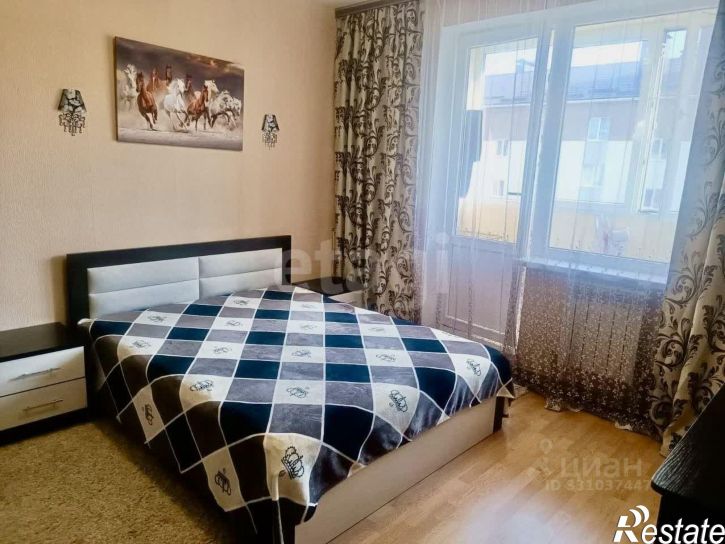 4-комн квартира Большетроицкая улица, 30,  д. 30