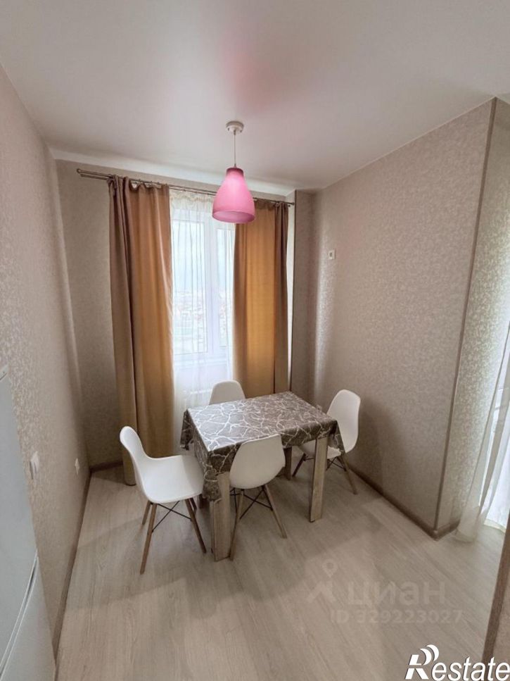 2-комн квартира Каштановая улица, 20,  д. 20