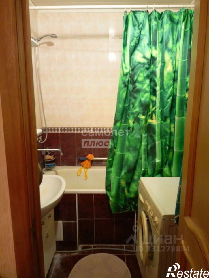 2-комн квартира улица 5 Августа, 33,  д. 33