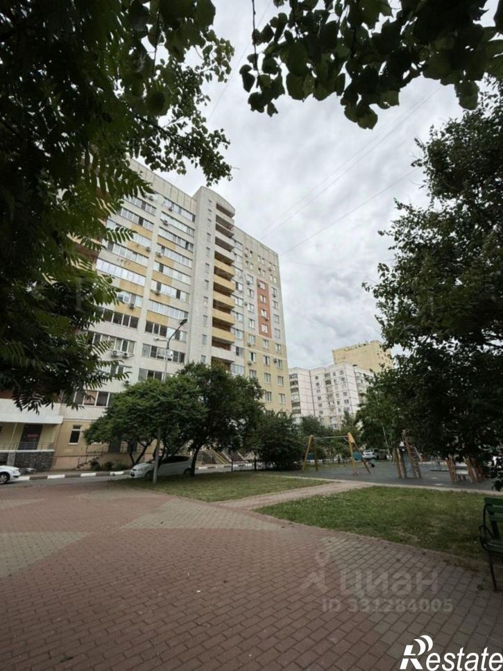 3-комн квартира улица Будённого, 17В,  д. 17В