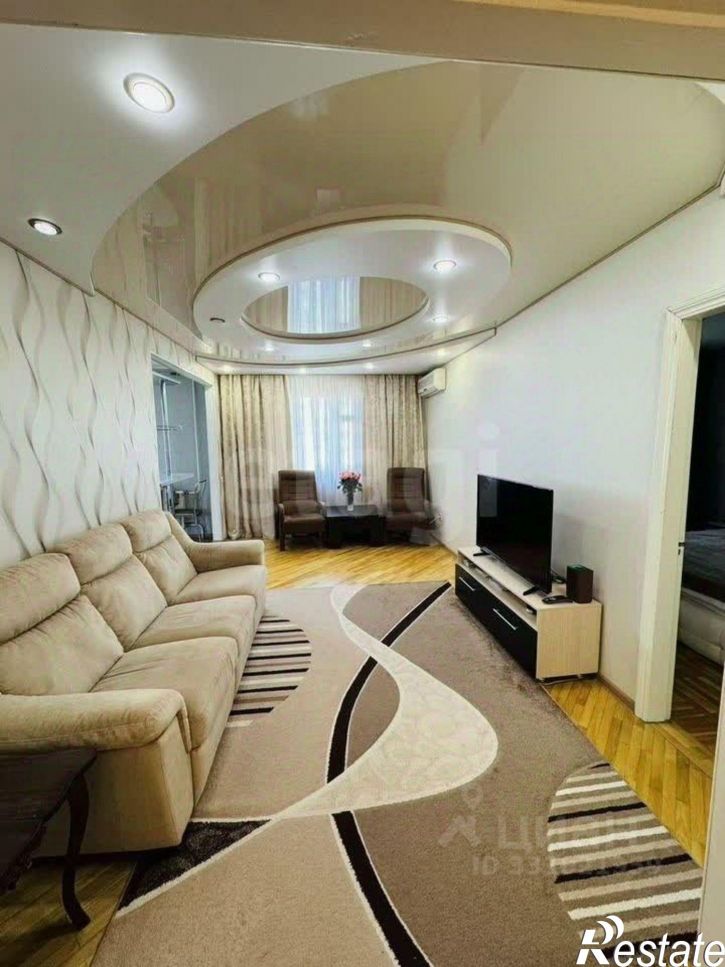 4-комн квартира улица Будённого, 15,  д. 15