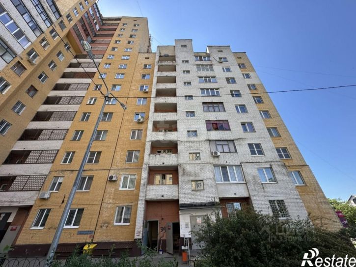 3-комн квартира улица Николая Чумичова, 70,  д. 70
