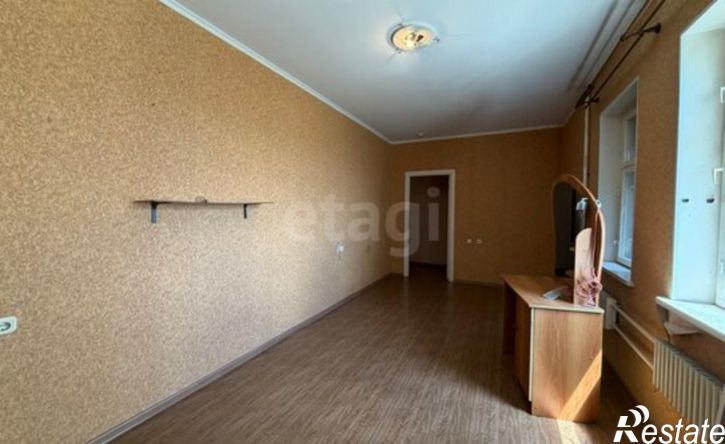 2-комн квартира ул Есенина, 8,  д. 8