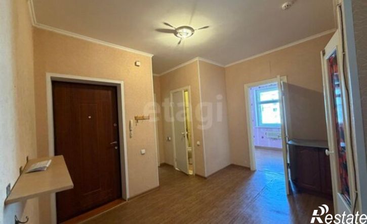 2-комн квартира ул Есенина, 8,  д. 8