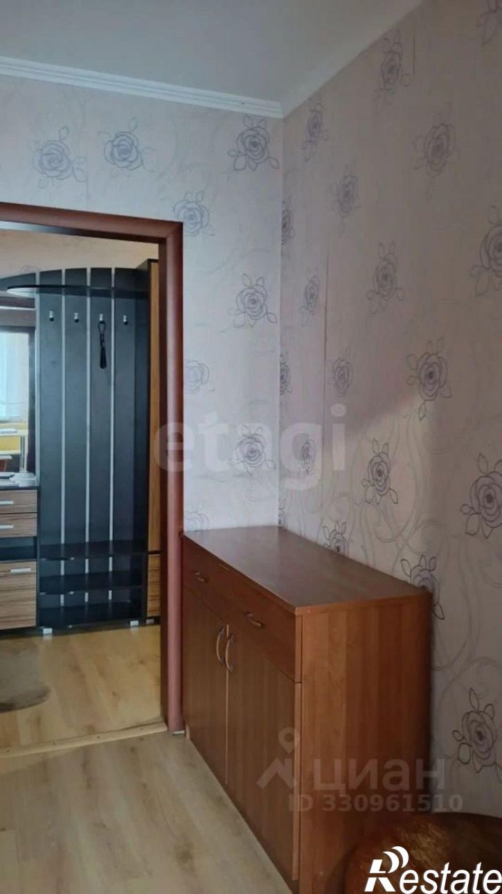 3-комн квартира улица Есенина, 16,  д. 16