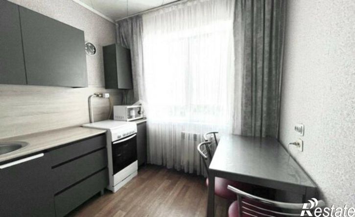 2-комн квартира улица 60 лет Октября, 1,  д. 1