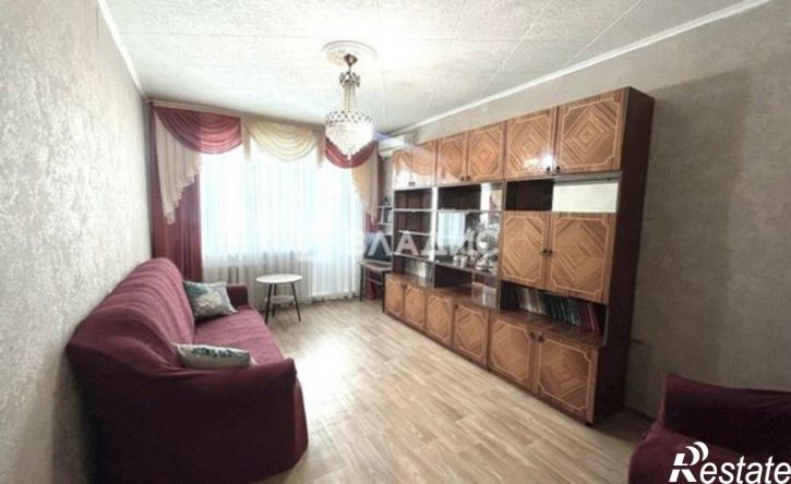 2-комн квартира улица 60 лет Октября, 1,  д. 1