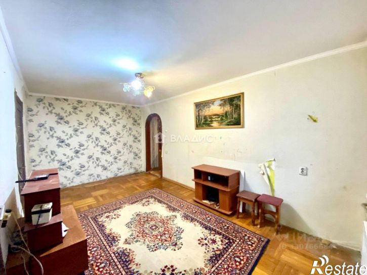 4-комн квартира улица Костюкова, 15,  д. 15