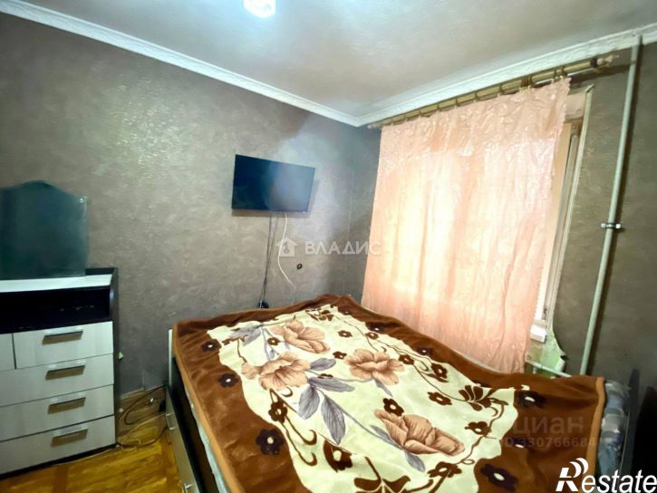 4-комн квартира улица Костюкова, 15,  д. 15