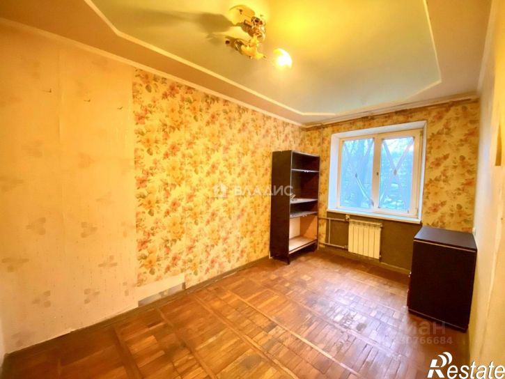 4-комн квартира улица Костюкова, 15,  д. 15