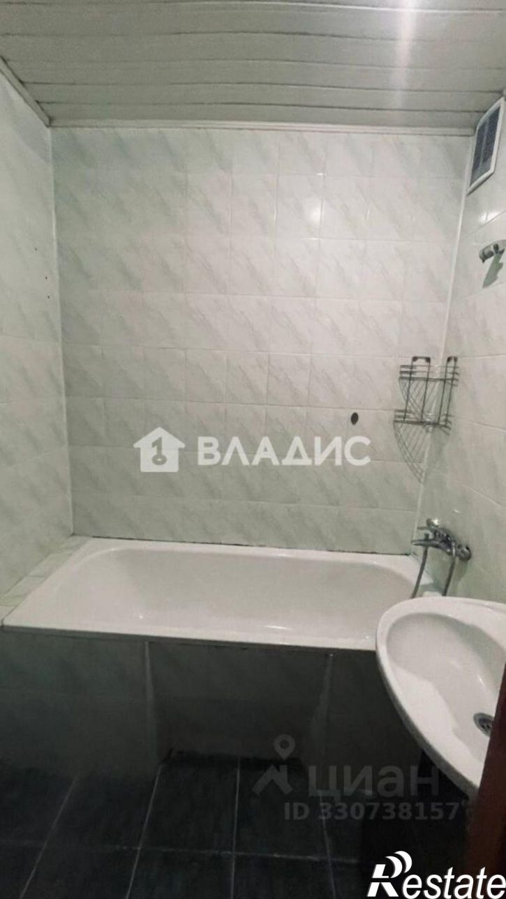 3-комн квартира улица Шаландина, 25,  д. 25