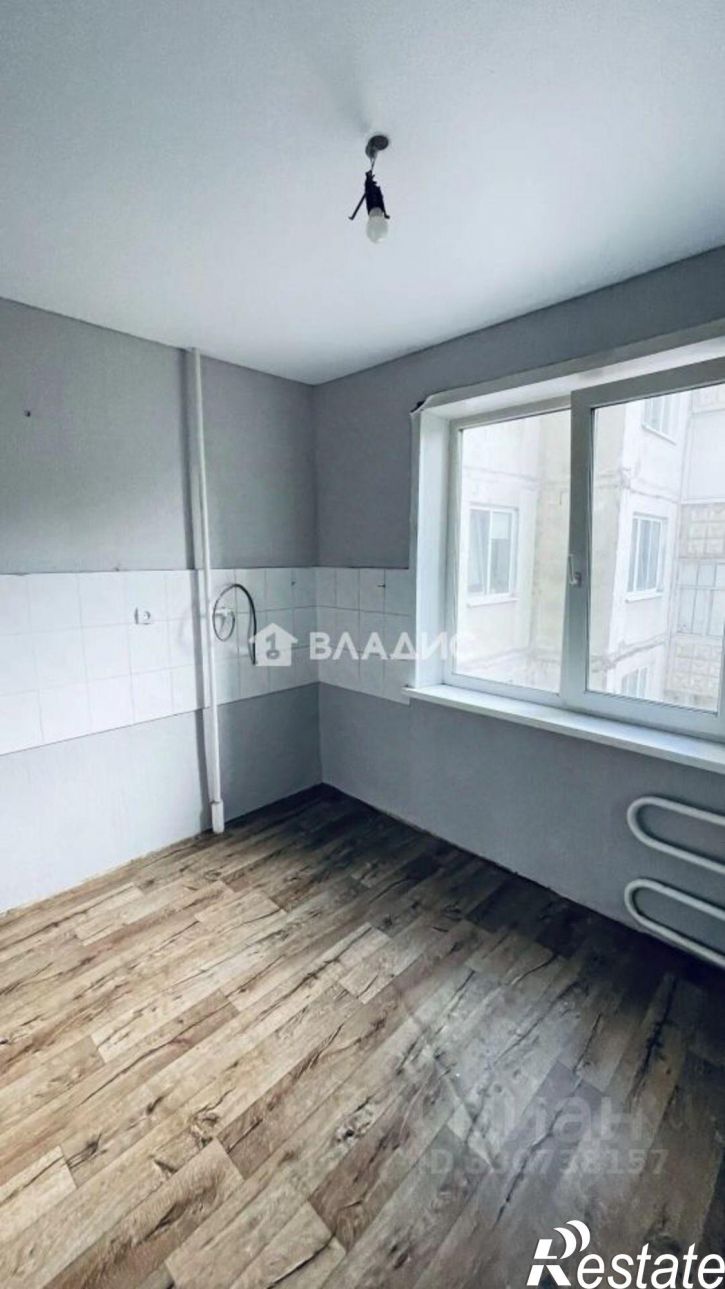3-комн квартира улица Шаландина, 25,  д. 25