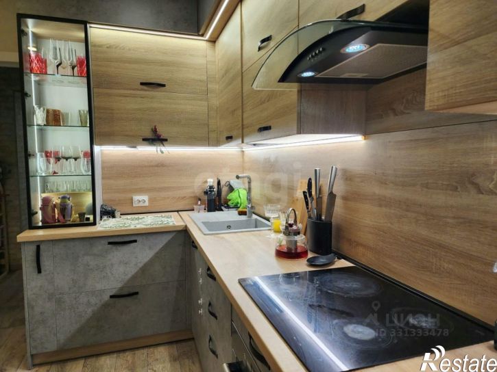 3-комн квартира улица Победы, 49 к2,  д. 49 к2