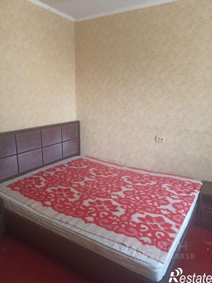 2-комн квартира ул Гостенская, 3,  д. 3