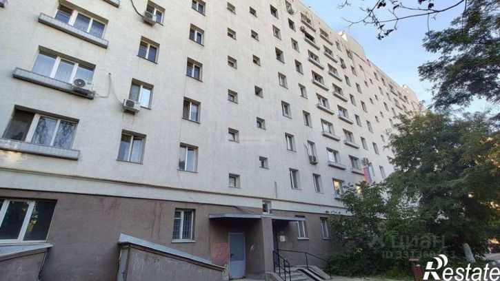 3-комн квартира улица Белгородского Полка, 32,  д. 32