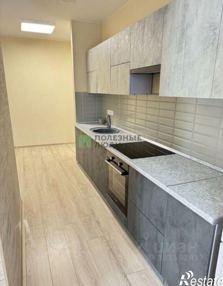 2-комн квартира Семейная улица, 27,  д. 27