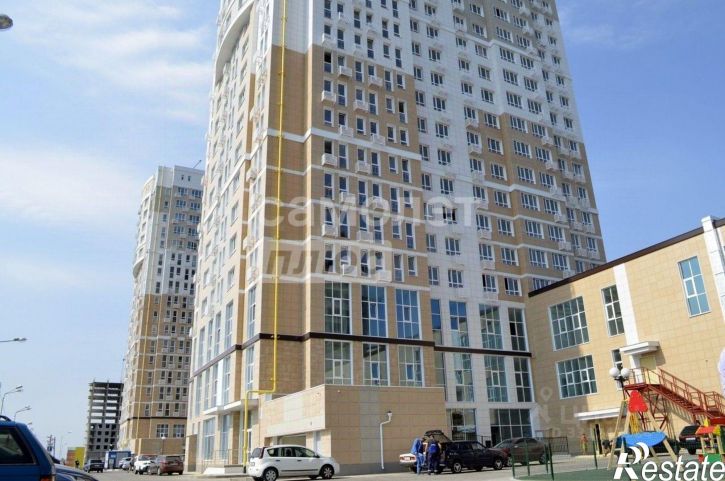 3-комн квартира ул Есенина, 9 2,  д. 9 2,  к. 2