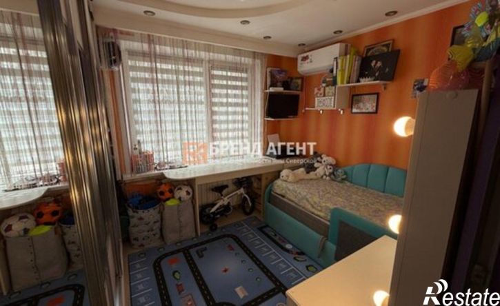 2-комн квартира ул Есенина, 8а,  д. 8а
