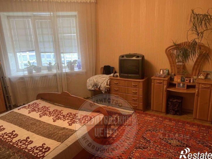 2-комн квартира ул Есенина, 54,  д. 54