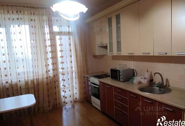 2-комн квартира улица Белгородского Полка, 62,  д. 62