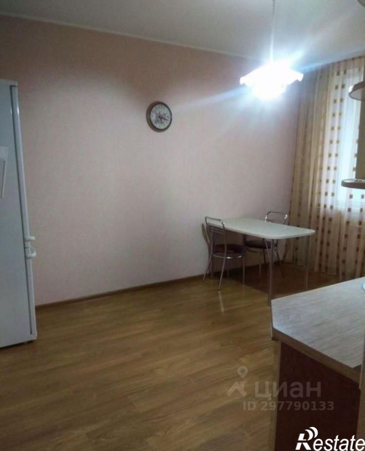 2-комн квартира улица Белгородского Полка, 62,  д. 62