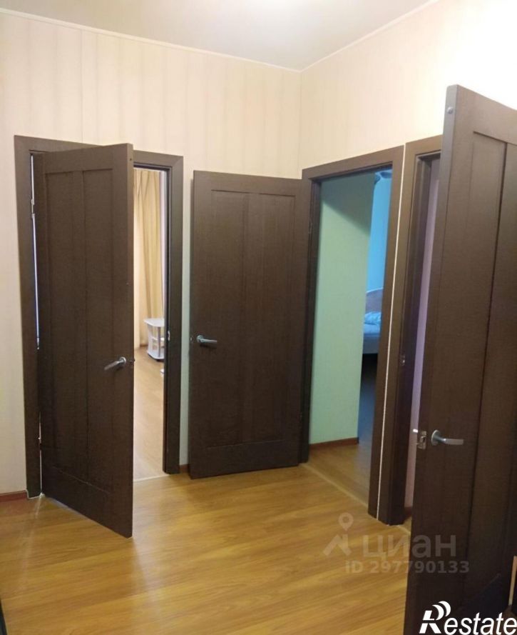 2-комн квартира улица Белгородского Полка, 62,  д. 62