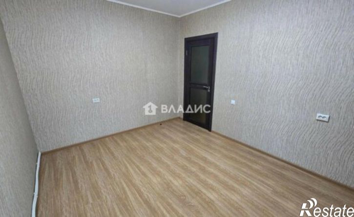 3-комн квартира улица Есенина, 54,  д. 54