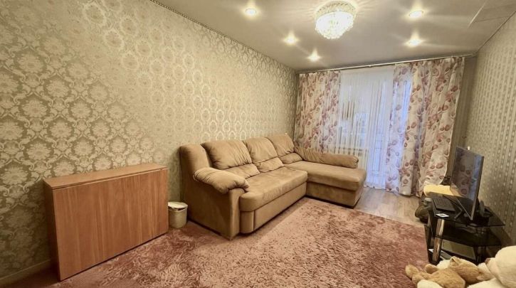 4-комн квартира Каштановая улица, 2