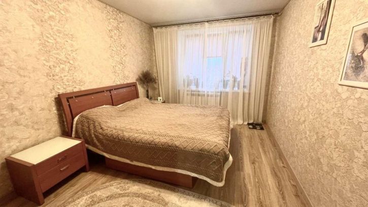 4-комн квартира Каштановая улица, 2