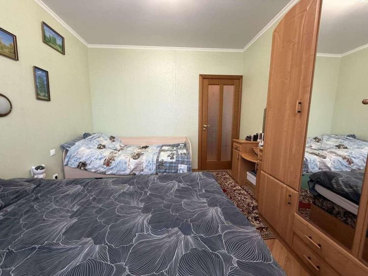 2-комн квартира Есенина улица, 48