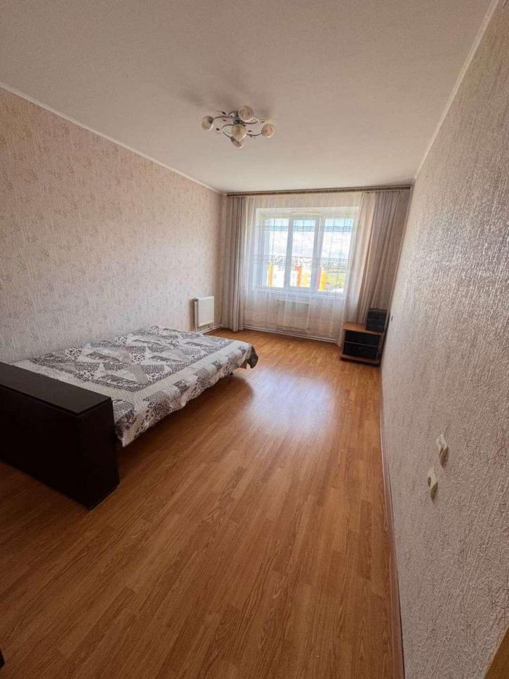 3-комн квартира Юности бульвар, 45