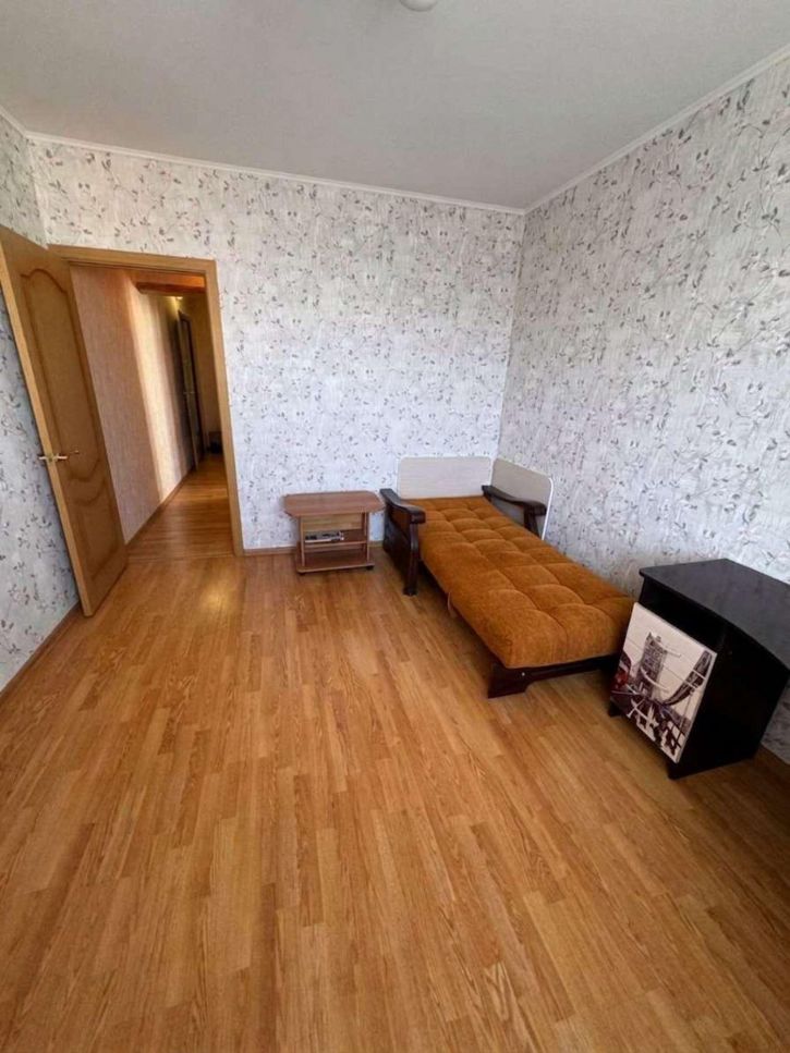 3-комн квартира Юности бульвар, 45
